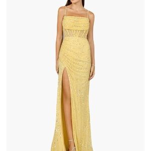 Glamorous Yellow Maxi Dress with Slit